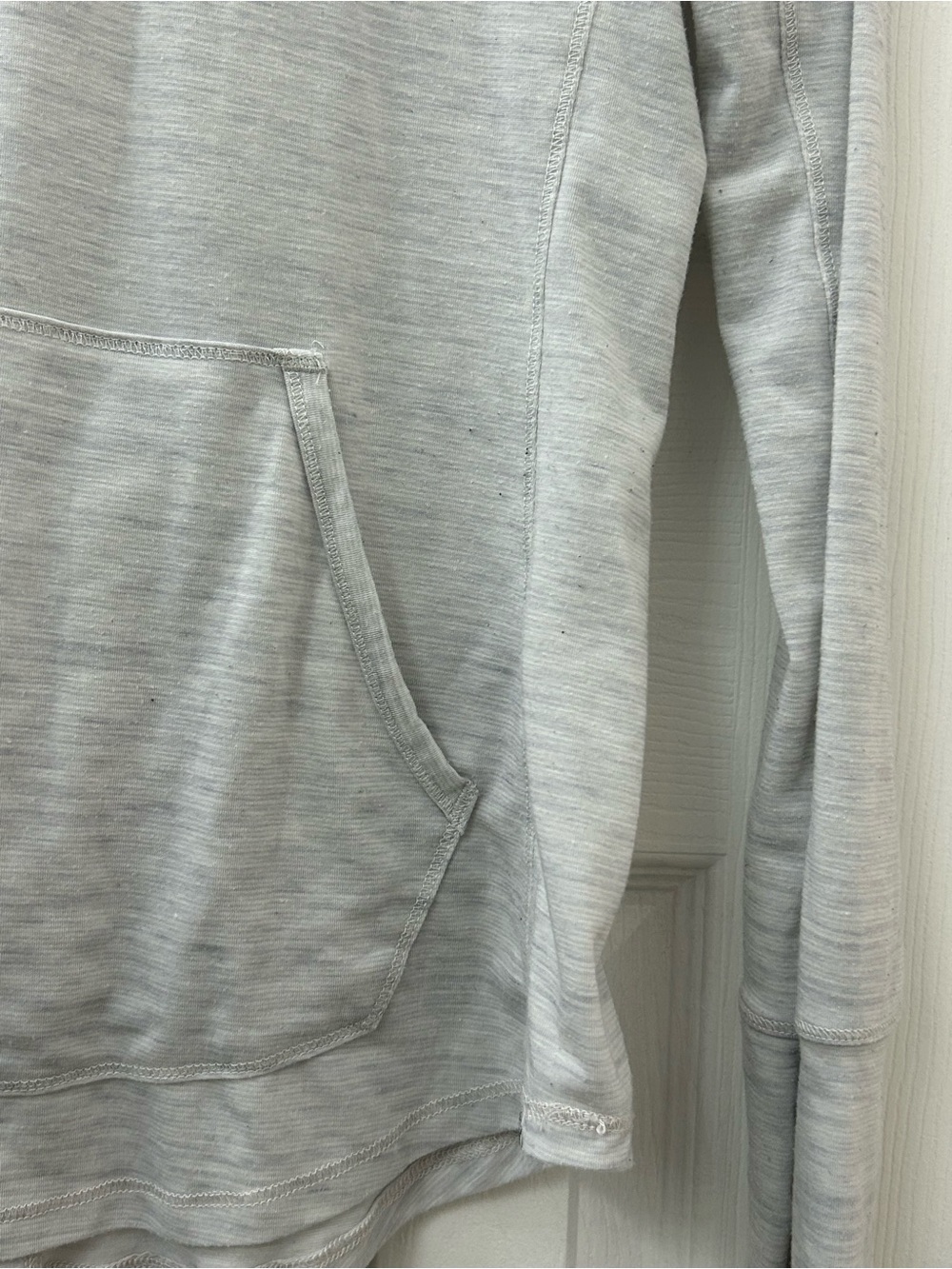 prAna Light Gray Women's Hooded Henley Long-Sleeve Lightweight Top - Picture 4 of 6